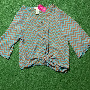Agaci NWT button down top. Size Small